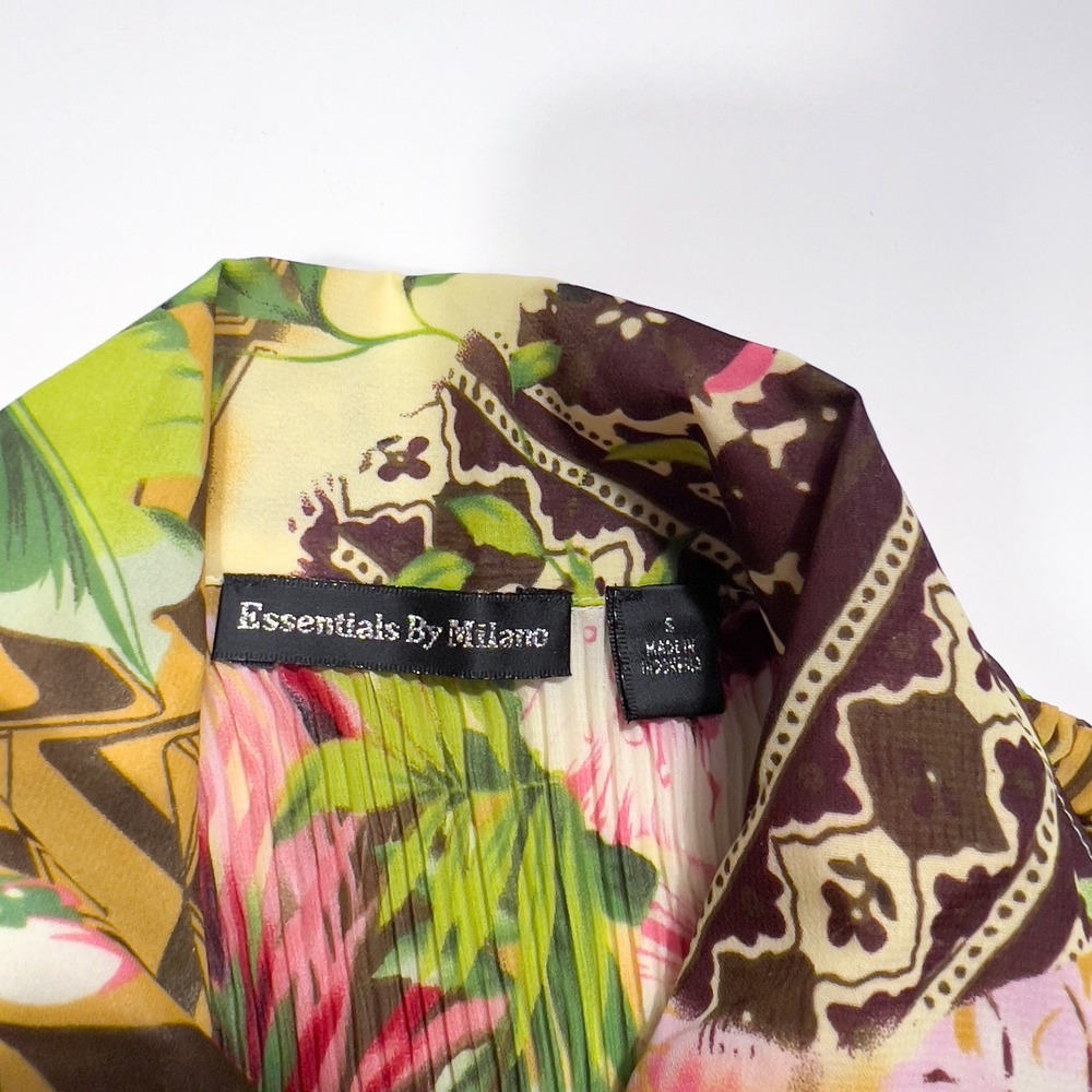 Essentials by Milano Tropical Floral Pleated Button Up Blouse Small Flared Cuff - Picture 3 of 6